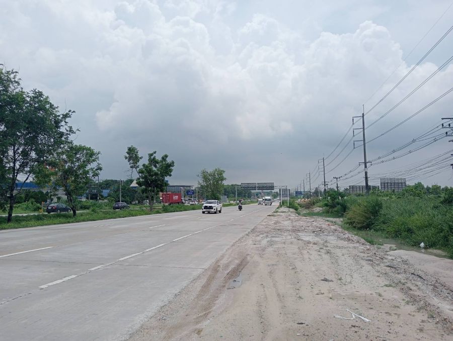 - ขายที่ดินติดถนนสาย 36 เมืองระยอง 56-3-7.8 ไร่ ใกล้เซ็นทรัลระยองและตัวเมืองระยอง