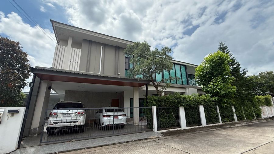 - ขาย บ้านเดี่ยว 2 ชั้น หมู่บ้าน สิรินนารา อุดรธานี พื้นที่ใหญ่ ใกล้เมืองอุดร