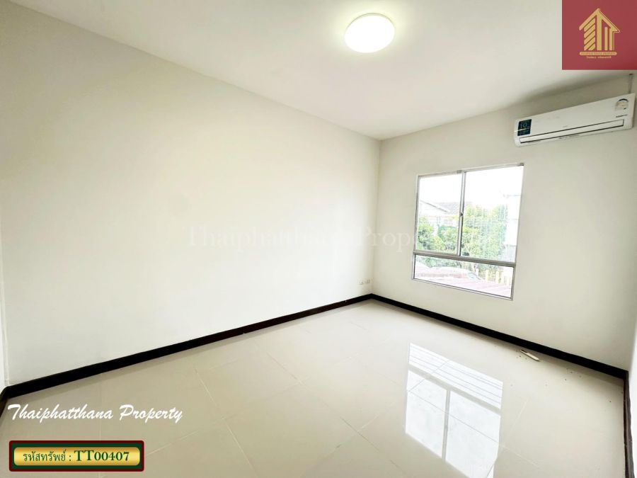 - ขายทาวน์เฮ้าส์รีโนเวทพร้อมอยู่ บ้านพฤกษา 64/2 รังสิต-คลอง 3