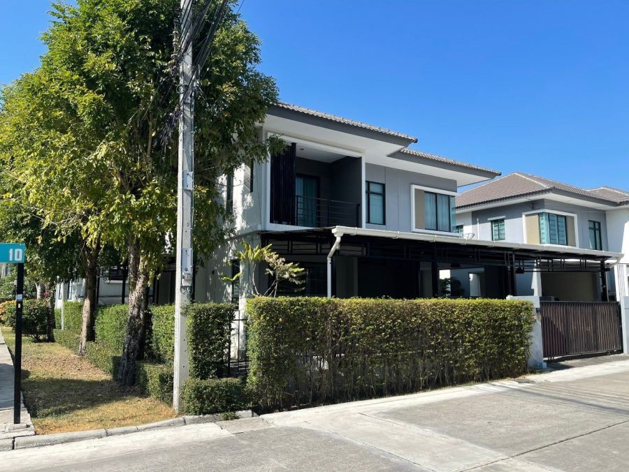 - ให้เช่า บ้านเดี่ยว(หลังมุม) พฤกษาดีไลท์ บางนา-ศรีนครินทร์ อยู่หลังห้างเมกะบางนาเพียง 10 นาที