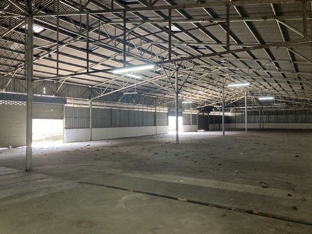 - ให้เช่าโกดัง ใกล้เลียบด่วนเอกมัยรามอินทรา รถ6ล้อเข้าได้ซอยนวมินทร์100 มีออฟฟิศ ย่านเกษตร -นวมินทร์ ใกล้ตลาดปัฐวิกรณ์