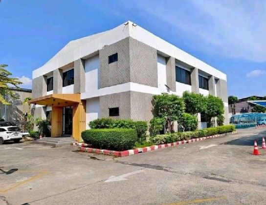 - ให้เช่าอาคารสำนักงาน 2 ชั้น ทำเลวิภาวดีรังสิต (ติดถนนใหญ่) / แอร์ทั้งอาคาร / จอดรถหลายคัน / เหมาะหลากหลายธุรกิจ