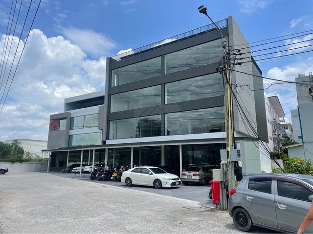 - ให้เช่าอาคารสำนักงานใหม่ 4 ชั้น พื้นที่ 872.68 ตรม. พัฒนาการ 31-1 พร้อมลิฟต์ ใกล้ทางด่วน * *เช่าทั้งตึกหรือแบ่งเป็นชั้นได้