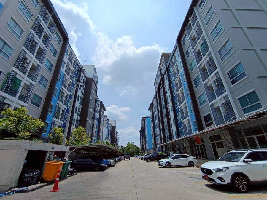 - ขายด่วน! คอนโดเดอะคิทท์ ลำลูกกา ใกล้ BTS คูคต เพียง 4 กม. 28.76 ตรม. พิเศษเพียง 799,000 บาท (ฟรีโอน!)