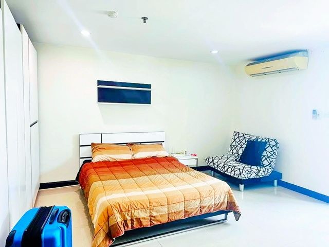 - ใกล้ไบเทค บางนา 800 ม 41ตร.ม. BTSบางนา 600 ม.ให้เช่าคอนโดรีเจ้นท์โฮม 7/1 1 นอน 1 น้ำ ตึก A ชั้น 4 เฟอร์นิเจอร์ครบ ใกล้ทางด่วนสรรพาวุธ