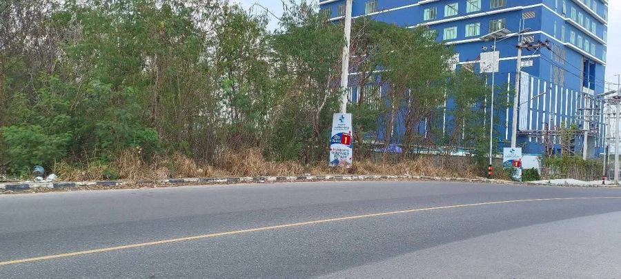 - ขายที่ดินบ่อวิน ชลบุรี 7-1-89ไร่ ใจกลางเมืองบ่อวิน เหมาะทำโรงแรม คอนโด ห้าง โรงพยาบาล