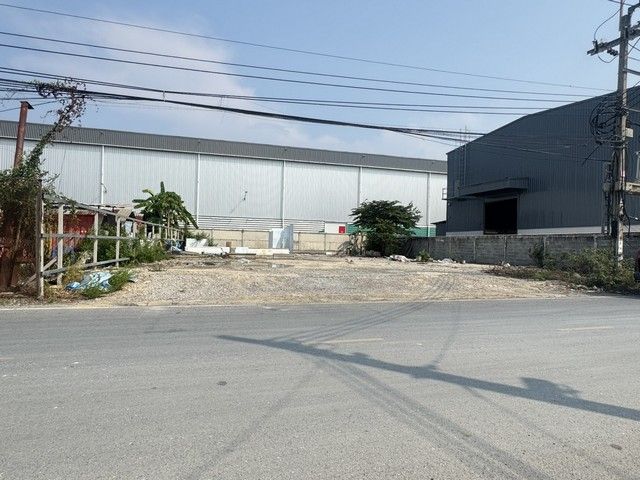 - ขายด่วนถูก ที่ดินถมแล้ว 159 ตรว. ผังสีม่วง แปลงสวย ซอยไทยประกัน3 ถนนเทพารักษ์ เหมาะสร้างโรงงาน โกดังสินคค้า