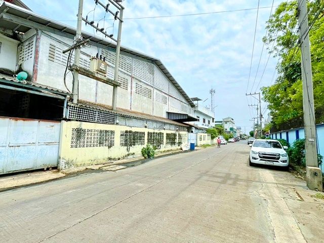 - กฟภ. กระทุ่มแบน 500 ม 1300 ตร.ม.ถ.เศรษฐกิจ โรงงาน ให้เช่า 4 นอน 1 น้ำ .หม้อแปลงไฟ 250 KVA พร้อมออฟฟิศ