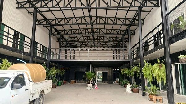 - อาคารให้เช่าทำเลทองรัชดา ใกล้ MRTห้วยขวาง 1,500 ตร.ม.พร้อมลานจอดรถเหมาะทำออฟฟิศ เหมาะทำธุรกิจหลากหลาย อาคารอย่างนี้หายากในย่านนี้ ทำธุรกิจได้ทันที