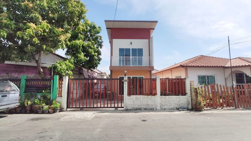 - ขายบ้านเดี่ยว 32 ตารางวา สร้างใหม่ มือหนึ่ง 2 ห้องนอน ซอยเลียบวารี 27 ใกล้ บิ๊กซี โลตัส เขตหนองจอก กรุงเทพฯ