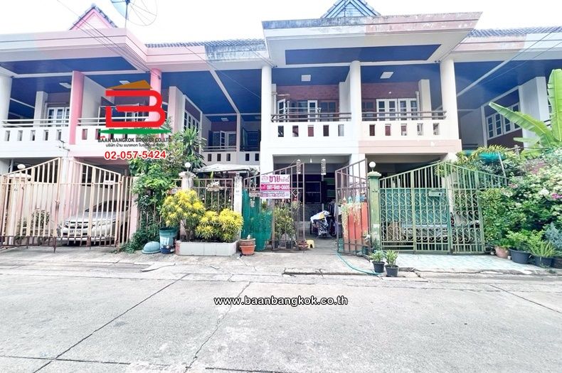 - ทาวน์เฮาส์ เนื้อที่ 20 ตรว. หมู่บ้านบดินทรรักษา 4 (คู้บอน27แยก25) ถนนคู้บอน แขวงท่าแร้ง เขตบางเขน