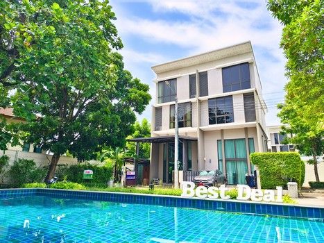 - ขาย ทาวน์โฮมหรู Patio พัฒนาการ 32 หน้าสระน้ำ 33.6ตร.ว. 8.3 ล้านบาท หลังริม 3.5 ชั้น 3ห้องนอน 3ห้องน้ำ เข้าออกได้หลายทาง