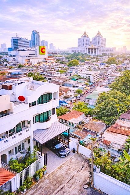 - ศาลอาญา ศาลอุทธรณ์ รัชดา19 5-6 นอน MRTลาดพร้าว 400ม. 8แอร์ ลาดพร้าว11-15 ทาวน์โฮมหลังมุม3ชั้น 52ตร.วา. 202ตร.ม. เซ็นทรัล ลาดพร้าว 1กม.