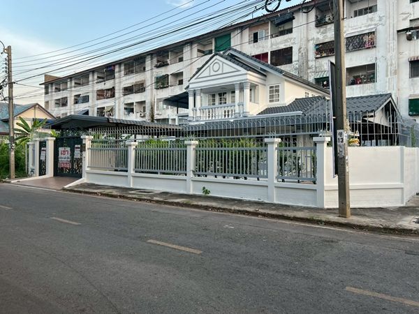 - ปล่อยเช่า บ้านเดี่ยว2ชั้นหลังมุม มบ.กฤษดานคร10