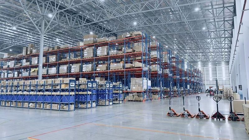 - ให้เช่าคลังสินค้าทำเลทองในเขตอุตสาหกรรมบางปะกง ฉะเชิงเทรา ขนาด 12,000 ตร.ม. ที่ตั้ง อ.บางปะกง จ.ฉะเชิงเทรา ใกล้ถนนบางนา-ตราด