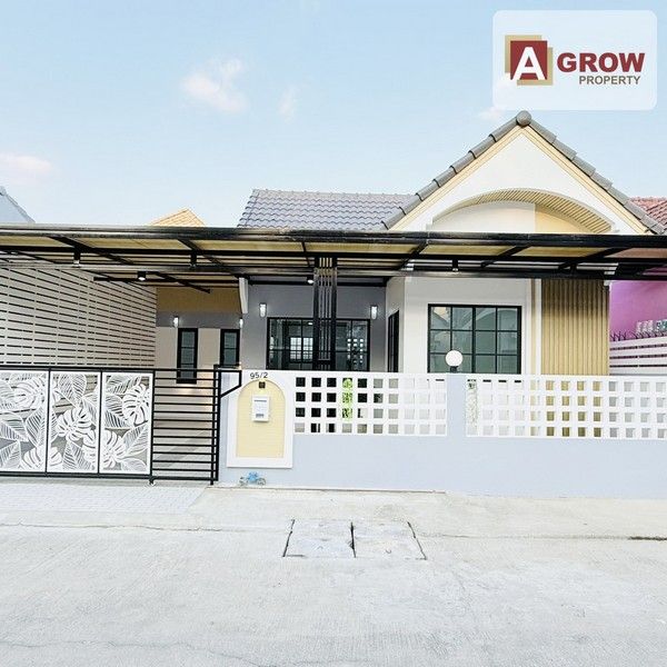 - หมู่บ้านนันทวัน 4 ซอยเลียบวารี 53 ต้นซอย ทำเลดี ตกแต่งครบ พร้อมเข้าอยู่