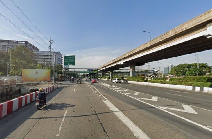 - ขายที่ดินพร้อมสิ่งปลูกสร้าง ใกล้มหาวิทยาลัยหอการค้าไทย