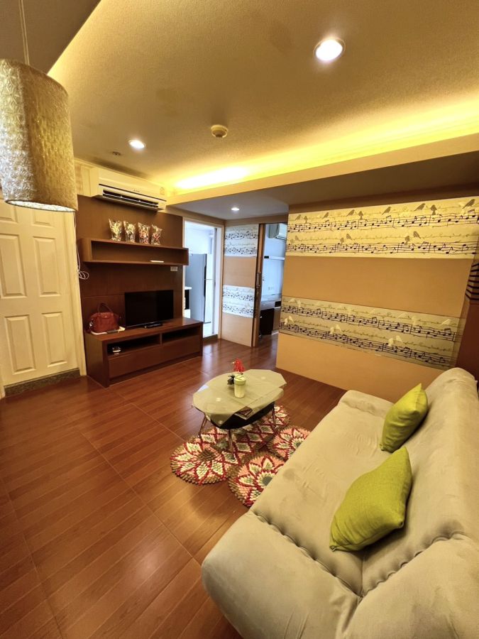 - ขายคอนโดห้องมุม Lumpini Ville ศูนย์วัฒนธรรม เฟอร์ครบ Built-in ทั้งห้อง หิ้วกระเป๋าเข้าอยู่ได้เลย ทำเลดี ใกล้ MRT ห้วยขวาง