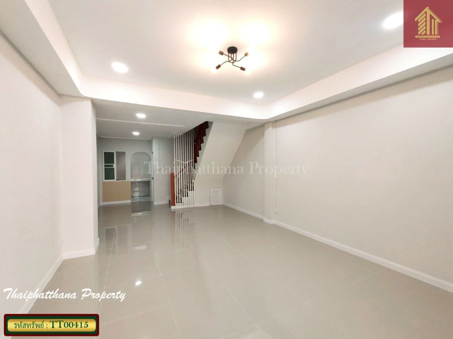 - ขายทาวน์เฮ้าส์ กิตตินคร ซอยมังกร ถนนเทพารักษ์ รีโนเวทใหม่ สวยพร้อมอยู่