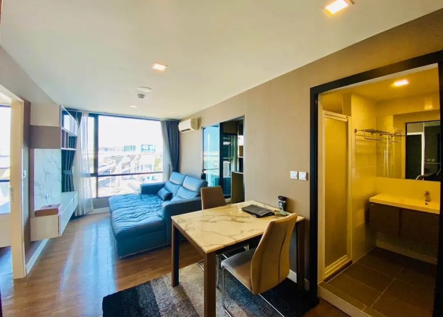 - ให้เช่า คอนโด โครงการ เเอสต้า บลิซ รามอินทรา เพียง 100 ม. ถึง รถไฟฟ้าสายสีชมพู สถานี เศรษฐบุตรบำเพ็ญ พร้อมอยู่ ราคา 23,000 บาท/เดือน