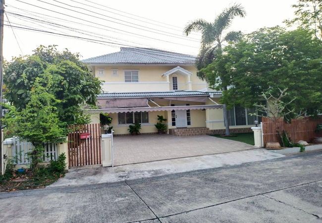 - ขายและให้เช่าบ้านเดี่ยว หมู่บ้านแมกไม้ ซอยรามอินทรา 103/3 เขตคันนายาว กรุงเทพมหานคร