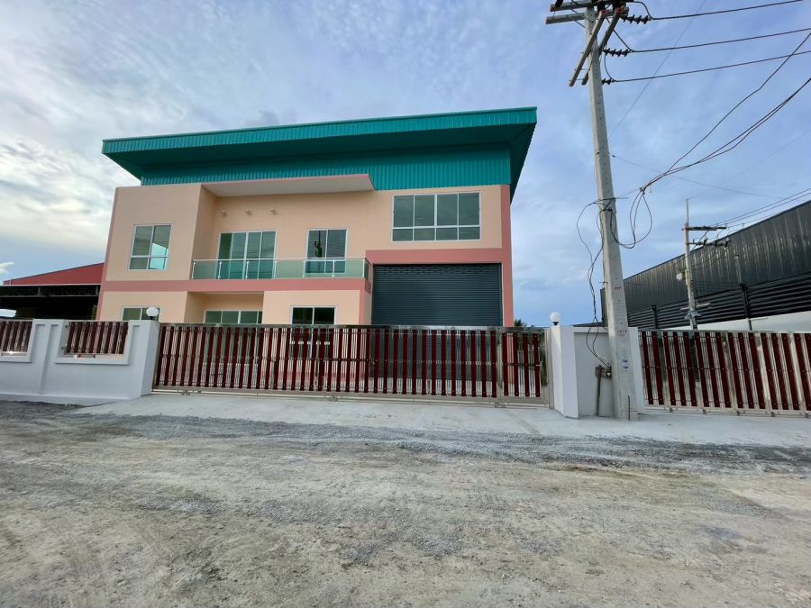 - ขายโรงงาน/โกดัง 1 ไร่ ซอยเทศบาล 8 ต.ไร่ขิง อ.สามพราน จ.นครปฐม