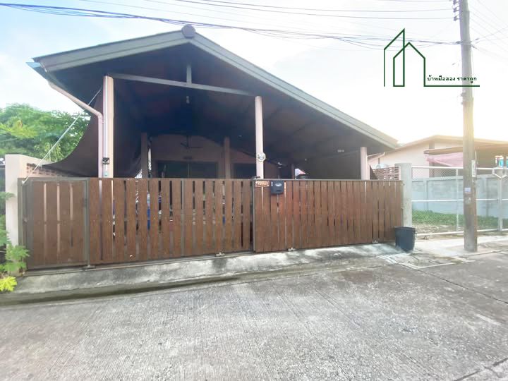 - บ้านเดี่ยวชั้นเดียว ซอยเคหะร่มเกล้า 20 ลาดกระบัง