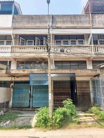 - ขายตึกแถว 2 คูหา โครงการหรรษามาเจริญ ถนนเพชรเกษม 81 แขวงหนองแขม