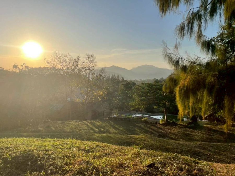 - ขายที่ดินพร้อมบ้านไม้สัก มวกเหล็ก สระบุรี วิวธรรมชาติ ใกล้สนามกอล์ฟ