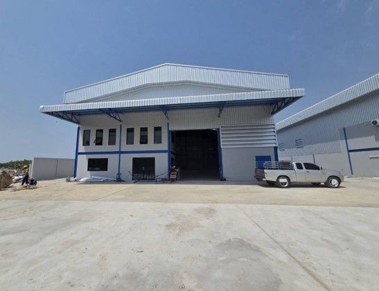 - ให้เช่าโกดังพร้อมสำนักงาน สร้างใหม่ ถนน บางพลี- ตำหรุ / อยู่ในซอยหลังป้อมคลองเก้า / พื้นที่ใช้สอย 840 ตารางเมตร / รถใหญ่ รถเทรลเลอร์ เข้าออกได้