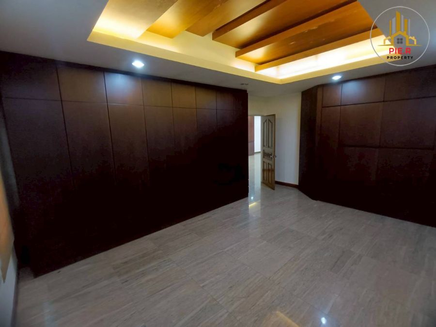 - โครงการนครินทร์การ์เด้น : บ้านเดี่ยวไม่เคยมีใครเข้าอยู่ โซนร่มเกล้า-กรุงเทพกรีฑา-ลาดกระบัง