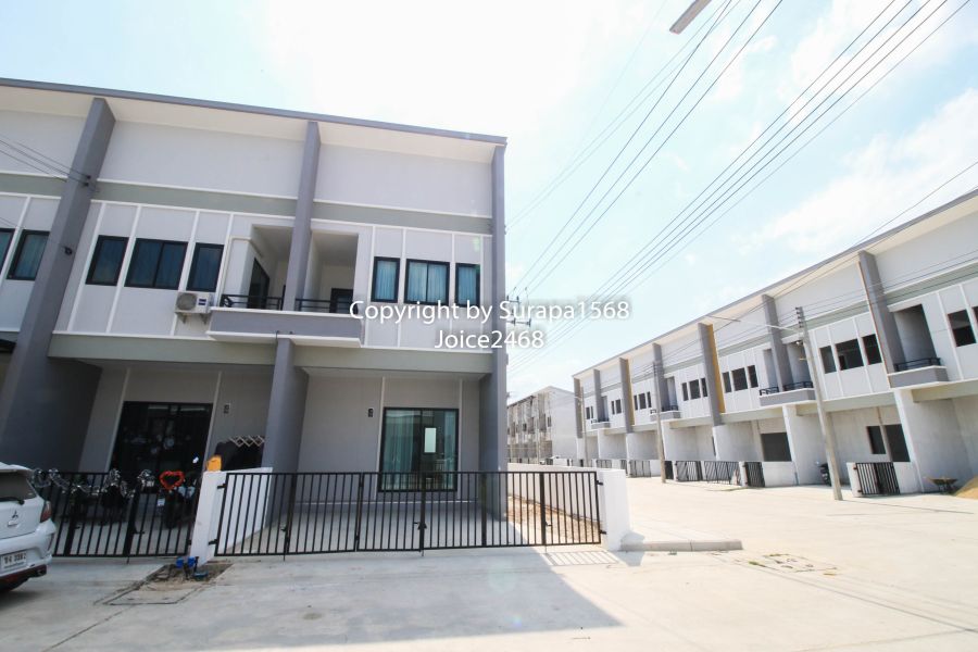 - ให้เช่า ทาวน์เฮ้าส์ 2 ชั้น ทรัพย์ธานี 6 คลอง8 รังสิต นครนายก ธัญบุรี หลังมุม 21 ตร.ว บ้านใหม่