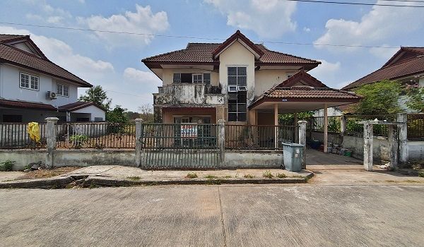 - ขายถูกๆตามสภาพ 1.89 ล้านบาท ขายบ้านเดี่ยว 80 ตร.ว.หมู่บ้านเคียงคลอง 2 (คลอง9) ถ.รังสิต-นครนายก ต.บึงสนั่น อ.ธัญบุรี ปทุมธานี