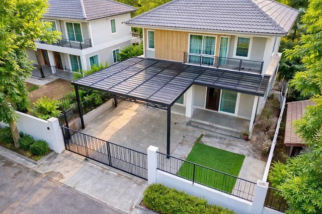 - ใกล้ BTSบางชัน 800 ม. ถ.รามอินทรา109-117 เจริญพัฒนา พระยาสุเรนทร์30 บ้านเดี่ยว 2ชั้น 4 นอน 2 น้ำ 50 ตร.ว. 200 ตร.ม.ไม่ชนใคร แฟชั่น 2.5กม.