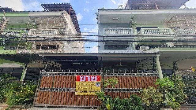 - ขาย/เช่า อาคารพาณิชย์ 3 ชั้น อ่อนนุช 59/1 หมู่บ้านชมเดือน3 สภาพพร้อมอยู่ ทำเลดี ใกล้กับแหล่งอำนวยความสะดวก