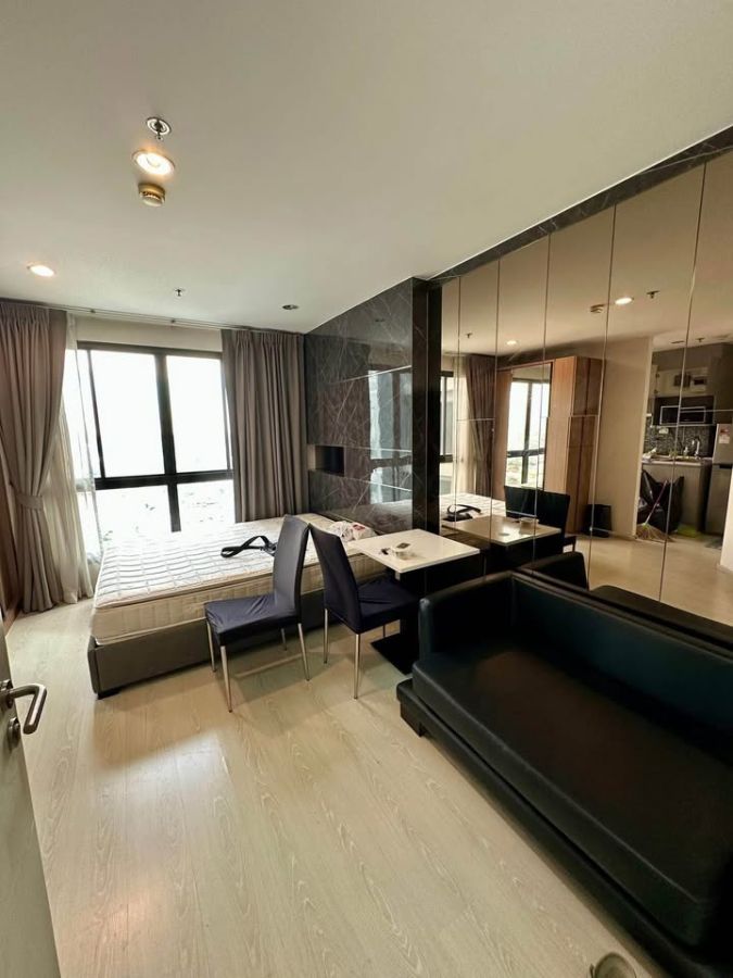 - ขายคอนโดไอดีโอ สาทร ท่าพระ ห้องมุม วิวสวย Exclusive Floors