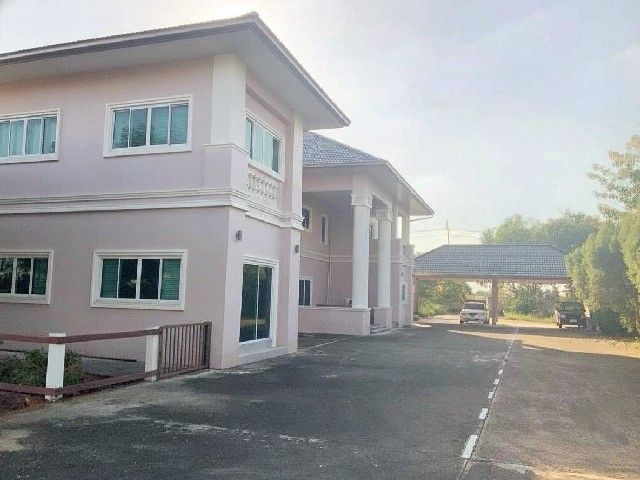 - ขายที่ดินพร้อมอาคารสำนักงาน 2 ชั้น พื้นที่ 8-0-20 ไร่ ต.สนับทึบ อ.วังน้อย จ.พระนครศรีอยุธยา