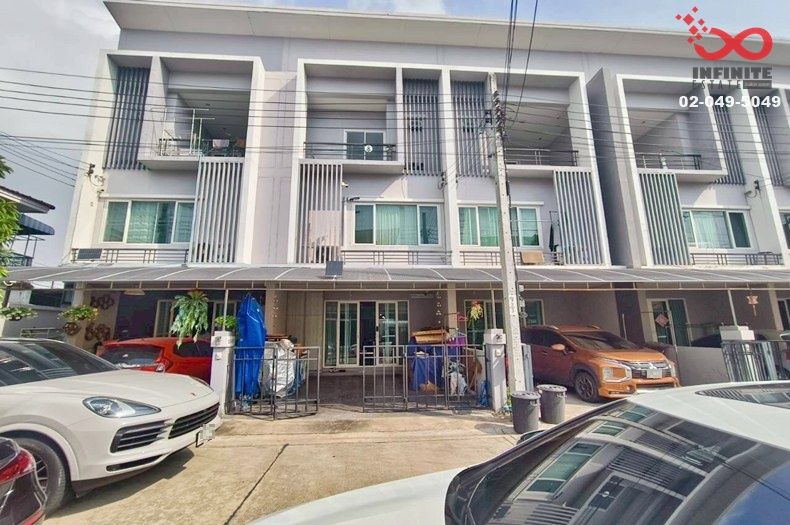 - ขายทาวน์โฮม 3 ชั้น ดิ เอ็กซ์คลูซีฟ รัชดา-วงศ์สว่าง กรุงเทพนนท์ 12 ใกล้รถไฟฟ้า สายสีม่วง