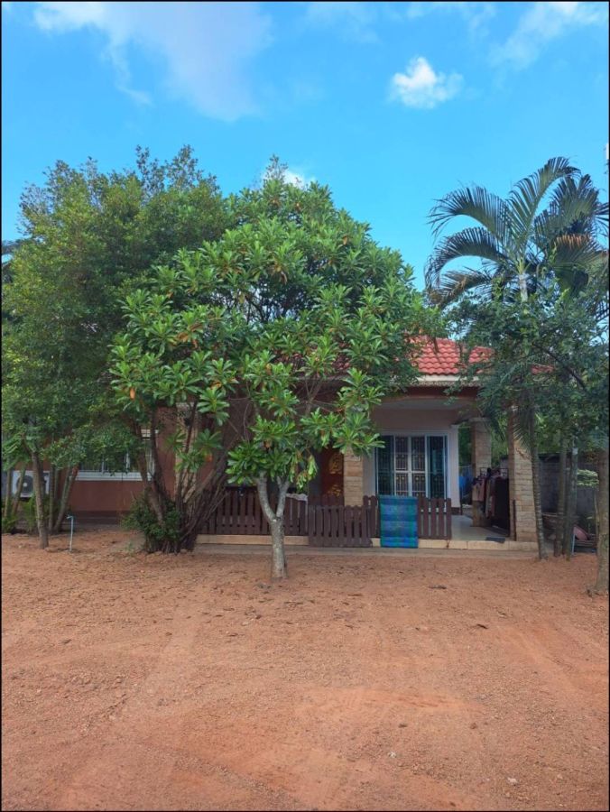 - ขาย/เช่าบ้านเดี่ยวชั้นเดียว บรรยากาศบ้านสวน ทำเลดี หมู่บ้านอนามัยไทยเจริญ จ.อุดรธานี