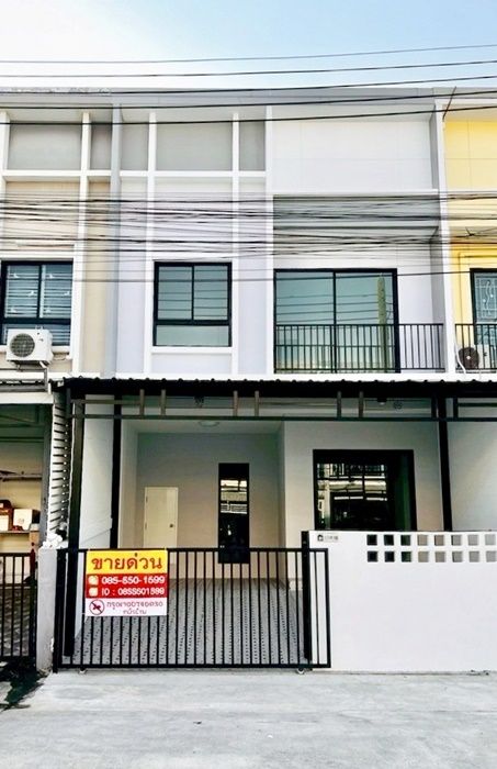 - ขายทาวน์โฮม 2 ชั้น The Trop 2 ทับยาวเนื้อที่ 20.3 ตรว. ทำเลดี อยู่ระหว่างรีโนเวท