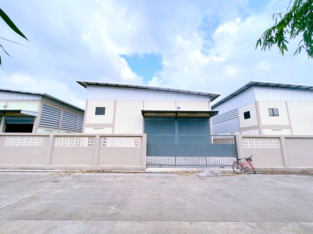 - ทำเลศักยภาพ สมุทรสาคร อาคาร 375 415 ตรม. โกดัง Stand Alone DO HOMEถ.บ้านแพ้ว ดูโฮม มหาชัย 800ม. ให้เช่าบนที่ดิน 200 ตรว.