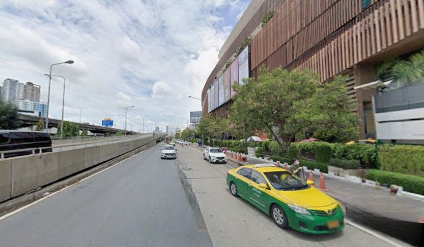 - ขายที่ดิน สาธุประดิษฐ์ 28 ใกล้จุดขึ้นลงทางด่วน และ Central พระราม 3