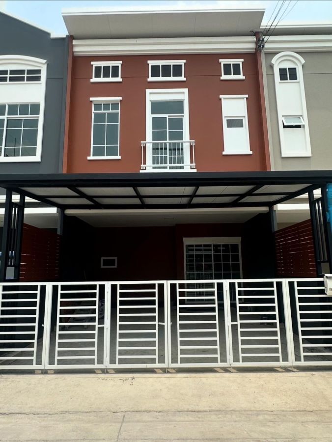 - ให้เช่าทาวน์โฮม สิริ เพลส ดอนเมือง สรงประภา บ้านใหม่ 3 ห้องนอน ใกล้รถไฟฟ้าสายสีแดง เพียง 15,000/เดือน