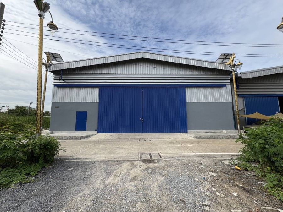 - โกดังให้เช่า โรงงานให้เช่า คลังสินค้าให้เช่า สร้างใหม่ลาดกระบัง ใกล้สนามบินสุวรรณภูมิ อำเภอบางพลี จังหวัดสมุทรปราการ