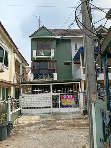 - ขายทาวน์โฮม 3 ชั้น 21 ตร.วา หลังโลตัสประชาอุทิศ สภาพดีพร้อมเข้าอยู่ เดินทางเข้า-ออกเมืองได้ง่าย