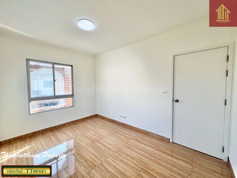 - ขายทาวน์เอ้าส์หลังมุม รีโนเวทใหม่ สวยเกินราคา พฤกษา 106/1 บางปู-ตำหรุ