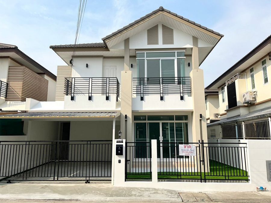 - หมู่บ้านชิชากร 2 บางใหญ่ บ้านรีโนเวทใหม่ทั้งหลัง 4 นอน 3 น้ำ ติดถนนกาญจนาภิเษก ใกล้เซ็นทรัลเวสต์เกต