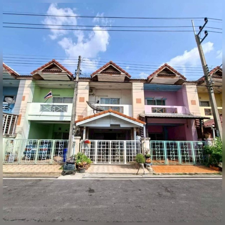 - ขายบ้าน 2 ชั้น หมู่บ้านแดนทองวิลเลจ ซอยเทศบาล14 สามโคก ปทุมธานี