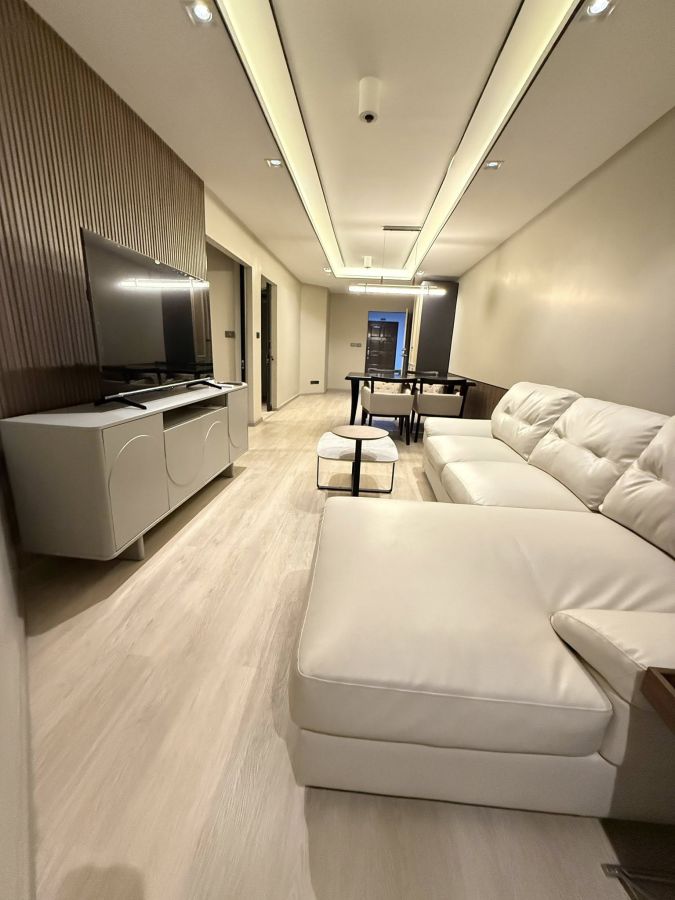 - ขายคอนโดพร้อมผู้เช่า Witthyu Complex 93 ตารางเมตร 2 ห้องนอน ถนนเพชรบุรีตัดใหม่ เขตราชเวที กรุงเทพ