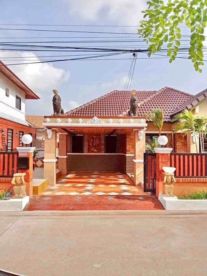 - บ้านเดี่ยวให้เช่า 2 ห้องนอน 2 ห้องน้ำ ซอยสยามคันทรีคลับ